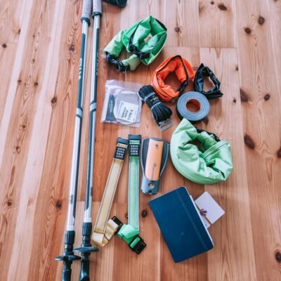 Bilde av diverse utstyr til tur